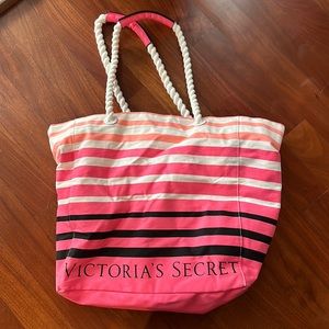 NWOT Victoria’s Secret Beach Bag 16”x14”x5” white and pink stripes